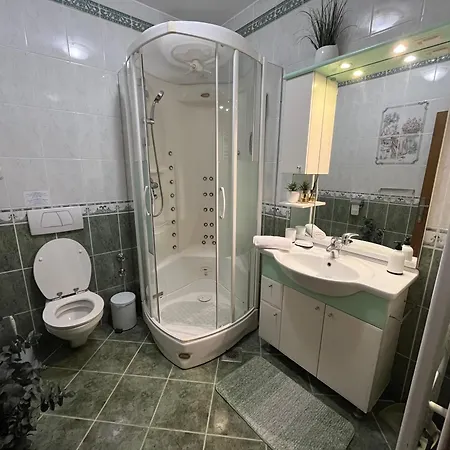 Adrijan Apartment *