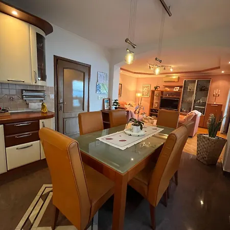 Apartment Adrijan