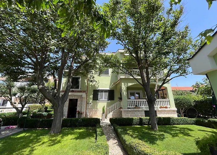 Apartamento Adrijan Sukošan