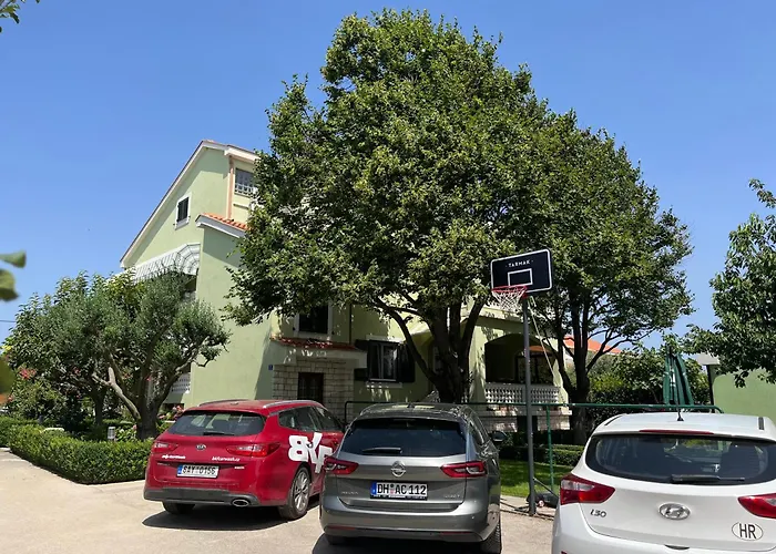 Apartamento Adrijan Sukošan