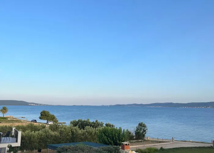 Adrijan Daire Sukošan